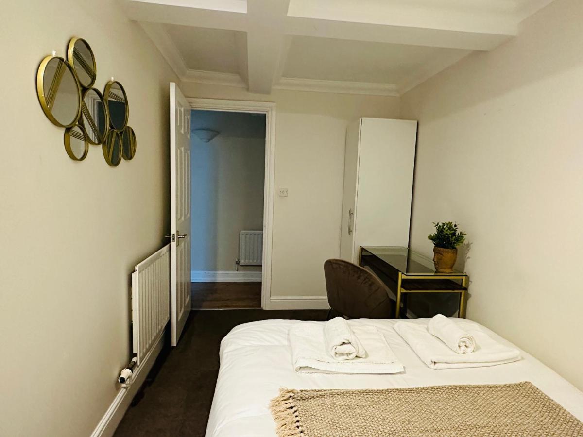 Апартаменты The Wimbledon Haven - Free Parking Лондон Экстерьер фото